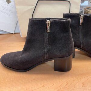 Vince Camuto | Gaviren Dark Brown Leather Suede Ankle Booties Minimalist Size 9